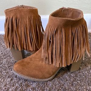 Mossimo fringe booties